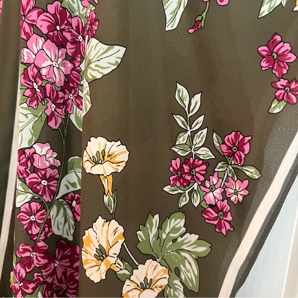 Max Studio Olive Floral Kimono Style Cardigan/ Cover Up - Picture 4 of 4